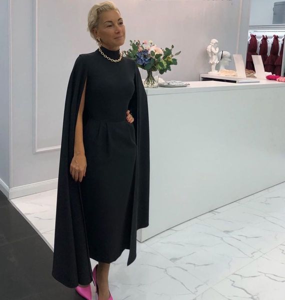 2023 vintage cocktail dresses black satin a line high neck evening gowns zipper back with cape tea length
2023 vintage cocktail dresses black satin a line high neck evening gowns zipper back with cape tea length