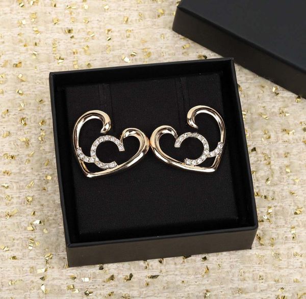 2023 luxury quality charm stud earring with sparkly diamond in 18k gold plated have box stamp ps7415a6076895, Golden
2023 luxury quality charm stud earring with sparkly diamond in 18k gold plated have box stamp ps7415a6076895, Golden