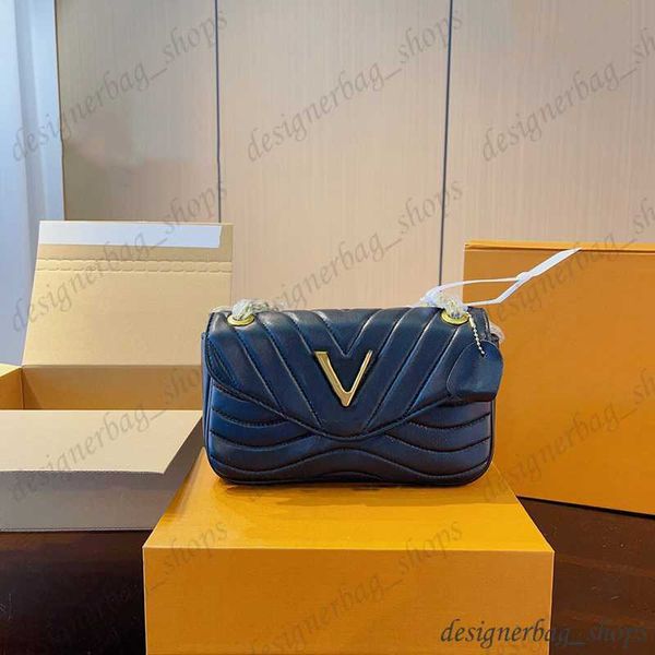 new shoulder bag luxury chain bag handbag tote bag shoulder leather hundred v logo wallet pink purse woman fashion crossbody 230823
new shoulder bag luxury chain bag handbag tote bag shoulder leather hundred v logo wallet pink purse woman fashion crossbody 230823