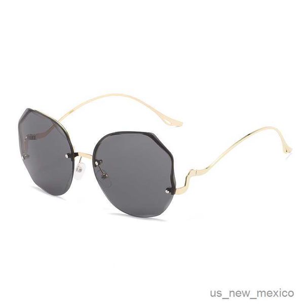 sunglasses fashion rimless sunglasses women men design retro cutting lens metal curved temples gradient vintage sun glasses female r230823, White;black
sunglasses fashion rimless sunglasses women men design retro cutting lens metal curved temples gradient vintage sun glasses female r230823, White;black
