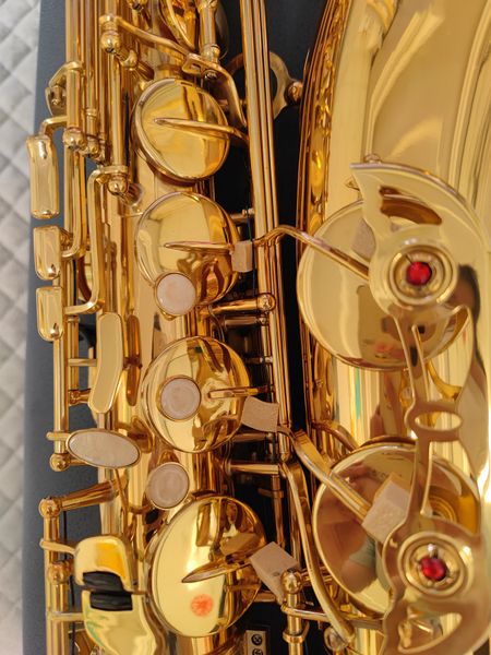 62 b-flat professional tenor saxophone brass gold-plated deep engraving professional-grade tone sax jazz instrument
62 b-flat professional tenor saxophone brass gold-plated deep engraving professional-grade tone sax jazz instrument