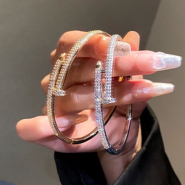 bangle 2023 korean luxury exquisite geometric bracelet europe america fashion shining crystal women s banquet jewelry 230822, Black
bangle 2023 korean luxury exquisite geometric bracelet europe america fashion shining crystal women s banquet jewelry 230822, Black
