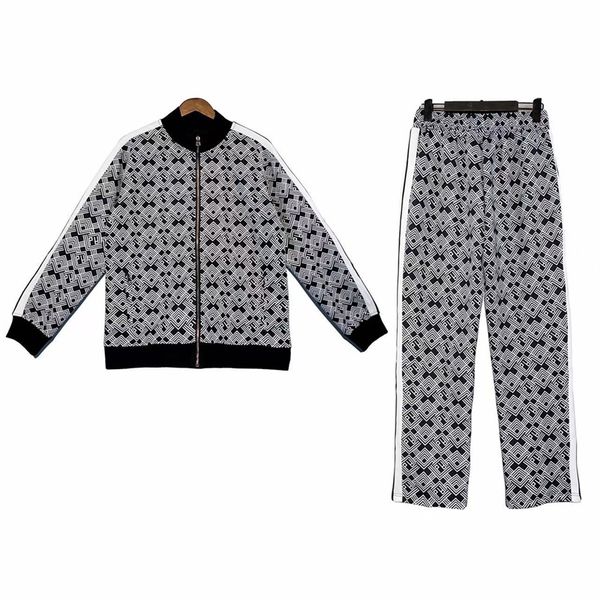 designer tracksuit man jogger sweatsuits fashion men jackets track suit casual tracksuits jacket pants sporting sets -3xl hj8, Gray
designer tracksuit man jogger sweatsuits fashion men jackets track suit casual tracksuits jacket pants sporting sets -3xl hj8, Gray