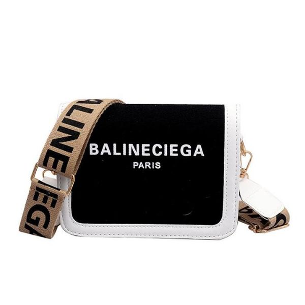 summer women handbags purse 2022 new fashion bags designer shoulder messenger bags y220726222e, Black;red
summer women handbags purse 2022 new fashion bags designer shoulder messenger bags y220726222e, Black;red