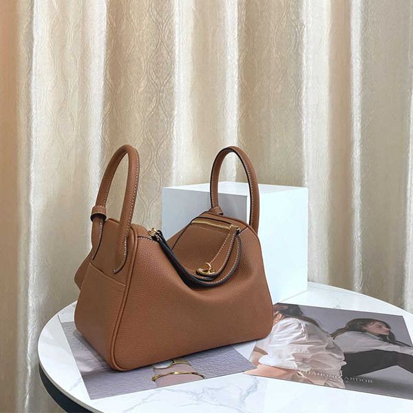 original wholesale h ermes lindss tote bags online shop real cowhide bag large capacity single shoulder oblique straddle medicine b have rea
original wholesale h ermes lindss tote bags online shop real cowhide bag large capacity single shoulder oblique straddle medicine b have rea