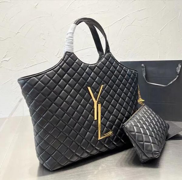 luxury designer bag handbag women's shoulder bag 2023 new icare collar fashion trend shopping bag women's underarm strap unisex22
luxury designer bag handbag women's shoulder bag 2023 new icare collar fashion trend shopping bag women's underarm strap unisex22