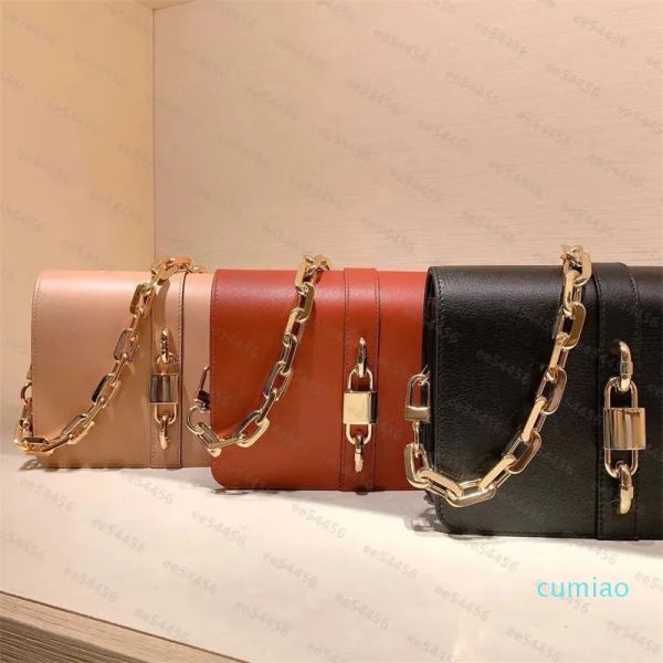 2023 new fashion designer luxury shoulder bag genuine leather women's famous tote crossbody embossed bags handbags envelope men
2023 new fashion designer luxury shoulder bag genuine leather women's famous tote crossbody embossed bags handbags envelope men