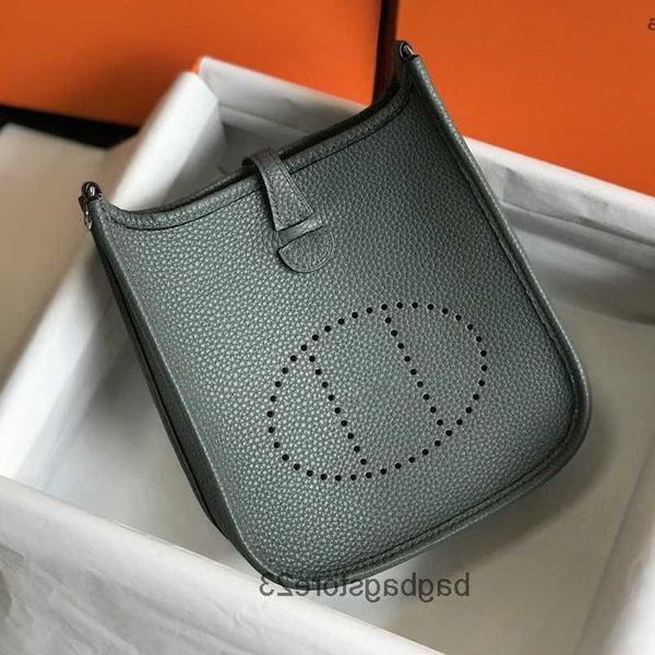 original evelyn bag classic letter h hollow purse tote bags out small street casual versatile litchi cowhide pattern one shoulder crossbody
original evelyn bag classic letter h hollow purse tote bags out small street casual versatile litchi cowhide pattern one shoulder crossbody