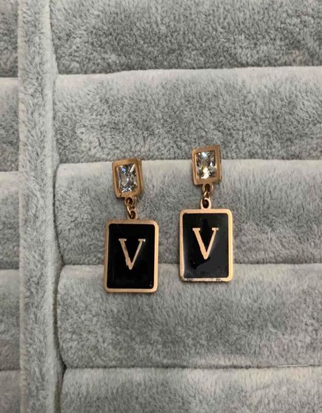 rose gold titanium steel stud black square pendant single drill women designer earrings fashion jewelry1349842, Golden;silver
rose gold titanium steel stud black square pendant single drill women designer earrings fashion jewelry1349842, Golden;silver