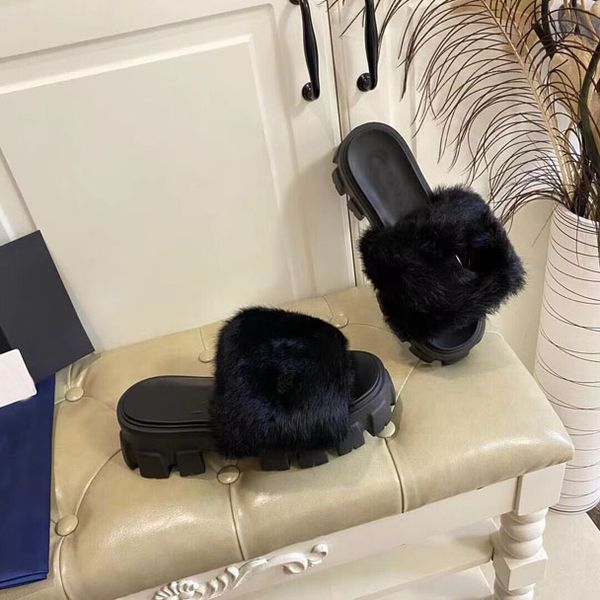 autumn and winter home fur slippers women's fashion slippers luxury summer women's rubber thick sole equipment bottom sandals beac, Black 
autumn and winter home fur slippers women's fashion slippers luxury summer women's rubber thick sole equipment bottom sandals beac, Black