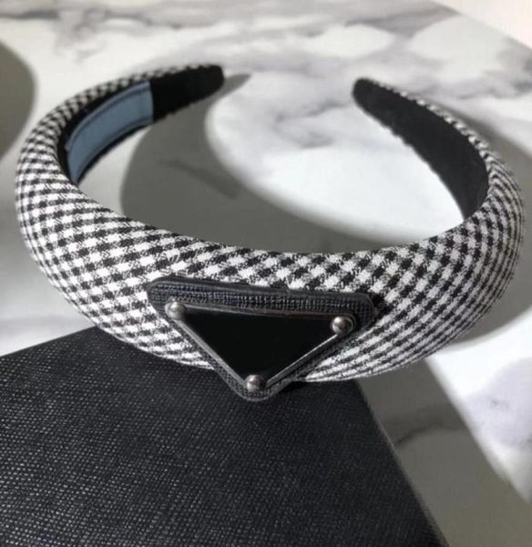 2022 designer headband for women girl hair bands luxurys designers retor headwraps gifts letter headwear head triangle p hairband 3620049, Silver
2022 designer headband for women girl hair bands luxurys designers retor headwraps gifts letter headwear head triangle p hairband 3620049, Silver