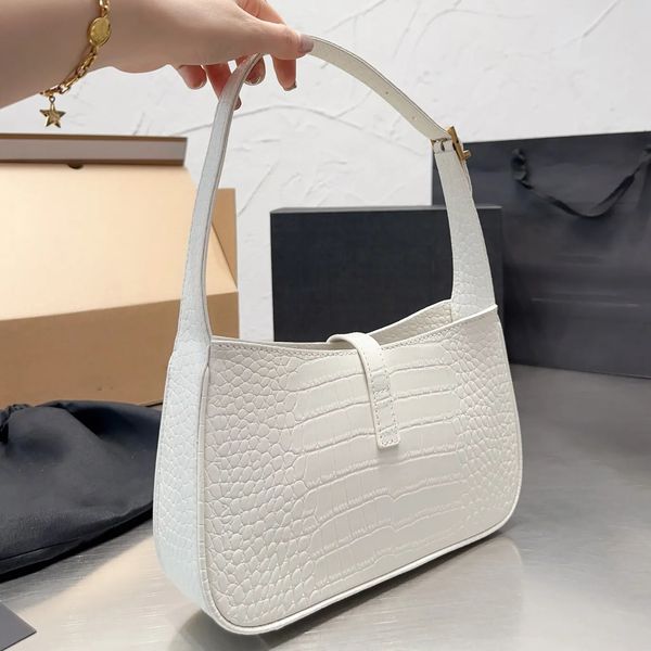 designers bag leather handbag luxury letter wallet crossbody bag for women shoulder bag small bags simple fashion purse good match, Black;red
designers bag leather handbag luxury letter wallet crossbody bag for women shoulder bag small bags simple fashion purse good match, Black;red