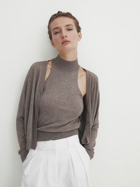 womens sweaters women autumn fashion versatile vneck knitted long sleeve cardigan high collar sleeveless vest suit mujer 230822, White;black
womens sweaters women autumn fashion versatile vneck knitted long sleeve cardigan high collar sleeveless vest suit mujer 230822, White;black