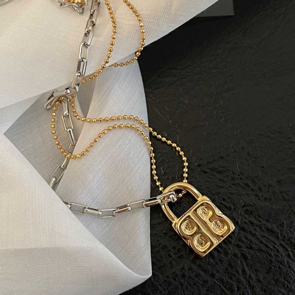 fashion designer double b g lock head letter necklace collarbone chain for women summer folding fashion minimalist f2-4, Silver
fashion designer double b g lock head letter necklace collarbone chain for women summer folding fashion minimalist f2-4, Silver
