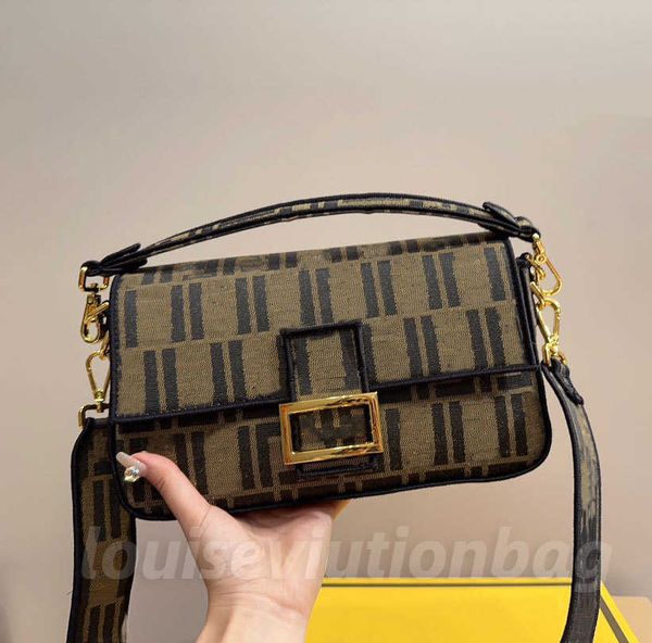 french stick bag fashion designer handbag spice girl cross shoulder zipper leather casual wallet letter women's new shoulder wallets
french stick bag fashion designer handbag spice girl cross shoulder zipper leather casual wallet letter women's new shoulder wallets