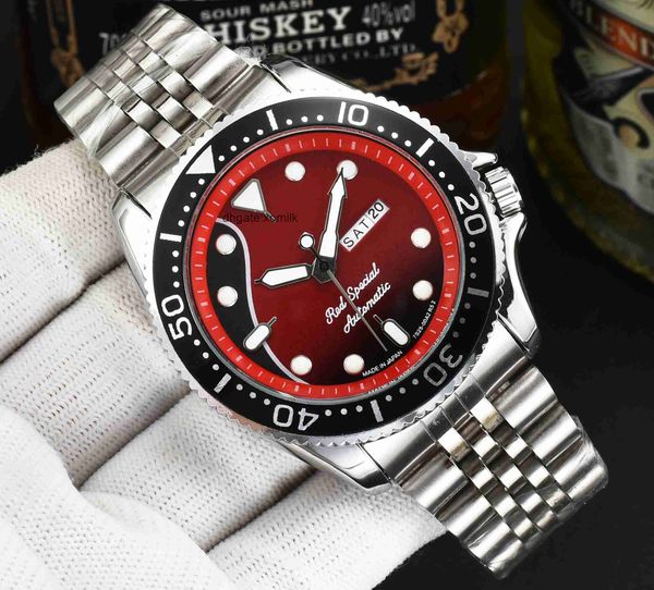 fashion sports young men japan brand luxury watches three-pin quartz watch display dual calendar function with minimalist style sei, Slivery;golden
fashion sports young men japan brand luxury watches three-pin quartz watch display dual calendar function with minimalist style sei, Slivery;golden