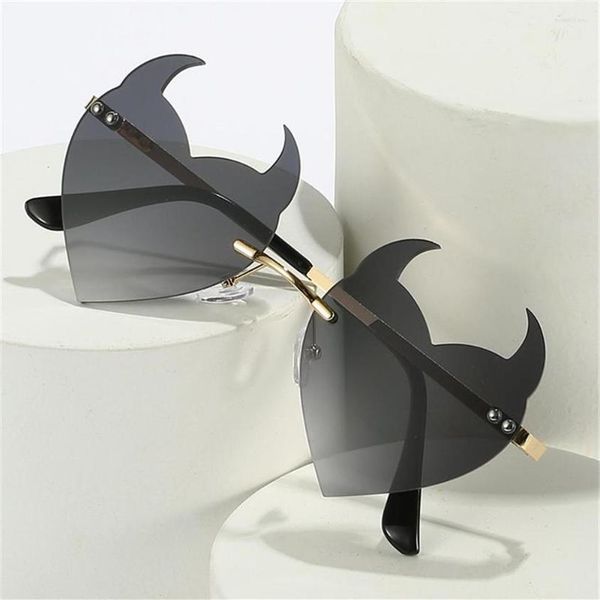 sunglasses men cosplay glasses party uv protection sun rimless rock horn devil ear heart shape2050, White;black
sunglasses men cosplay glasses party uv protection sun rimless rock horn devil ear heart shape2050, White;black