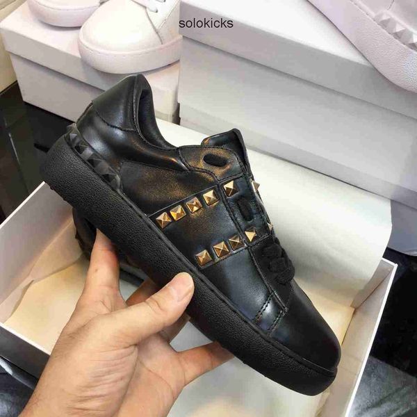 valentinolies casual women designer ship shoes rivet leather black rivet fast luxury men sports sneakers shoe streetwear 1fwc
valentinolies casual women designer ship shoes rivet leather black rivet fast luxury men sports sneakers shoe streetwear 1fwc