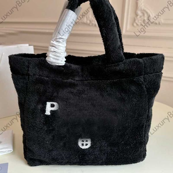 designer shoulder bag women's bag fashion bag luxury bag handbag prado messenger bag hobo wallet 230824
designer shoulder bag women's bag fashion bag luxury bag handbag prado messenger bag hobo wallet 230824