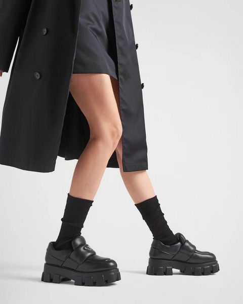 designer shoes womens brand formal shoes flat shoes fashion sponge cake thick sole casual shoes triangle micro embellishment leather luxury, Black
designer shoes womens brand formal shoes flat shoes fashion sponge cake thick sole casual shoes triangle micro embellishment leather luxury, Black