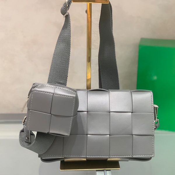 7a new 2-in-1 cassette woven bag tote handbag calfskin backpack designer brand bag stylish commuter bag luxury bag
7a new 2-in-1 cassette woven bag tote handbag calfskin backpack designer brand bag stylish commuter bag luxury bag