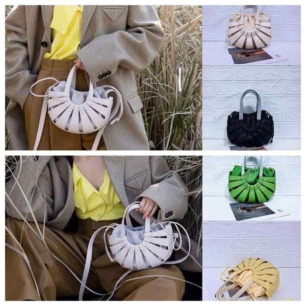 2023 womens underarm bag half soft bags purses designer woman handbag designer moon bag leather wrinkled cowhide woven large size handbags
2023 womens underarm bag half soft bags purses designer woman handbag designer moon bag leather wrinkled cowhide woven large size handbags