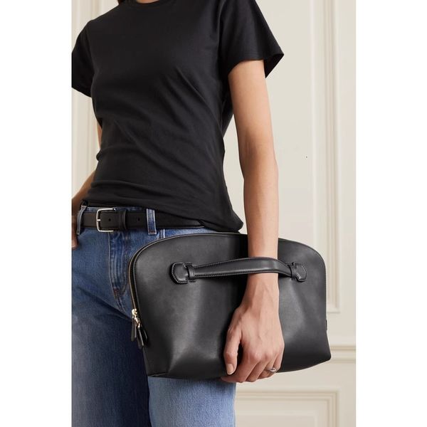 evening bags the cowhide leather row fashion portable clutch bag simple ellie cosmeticbag soft allmatch storage 230824
evening bags the cowhide leather row fashion portable clutch bag simple ellie cosmeticbag soft allmatch storage 230824