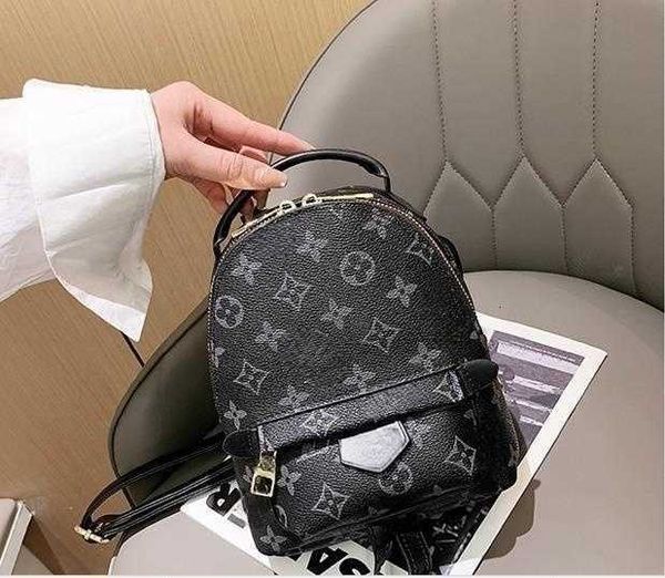 designer suitcase and bag dinner women's 2023 korean version new large capacity anti-theft backpack leisure travel fashion printed 30k6
designer suitcase and bag dinner women's 2023 korean version new large capacity anti-theft backpack leisure travel fashion printed 30k6