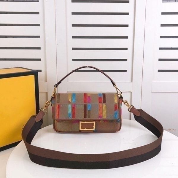 designer women's shoulder bag high-end embroidered decorative crossbody bag casual fashion handbag baguette bag summer explosive purse
designer women's shoulder bag high-end embroidered decorative crossbody bag casual fashion handbag baguette bag summer explosive purse
