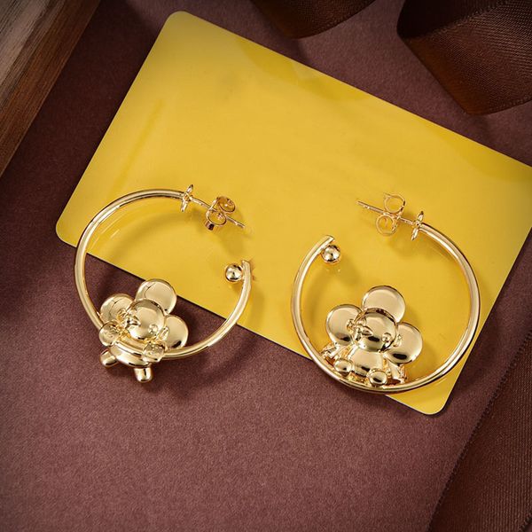 designer earring luxury titanium steel stud earring for woma in exquisite simple fashion earrings jewelry gift, Golden
designer earring luxury titanium steel stud earring for woma in exquisite simple fashion earrings jewelry gift, Golden