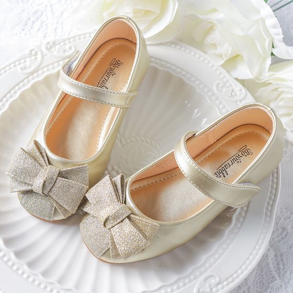 sneakers spring autumn girls casual shoes children leather gold silver students princess non slip soft sole flats 230823, Black;red
sneakers spring autumn girls casual shoes children leather gold silver students princess non slip soft sole flats 230823, Black;red