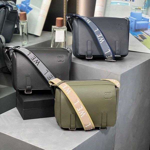 version men's shoulder bag designer handbag backpack lowe brand full true leather 1:1 clamshell briefcase fashion luxury crossbody mess
version men's shoulder bag designer handbag backpack lowe brand full true leather 1:1 clamshell briefcase fashion luxury crossbody mess