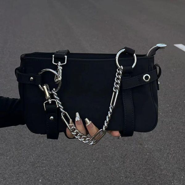 evening bags women's black nylon underarm bag fashion moto biker shoulder bag y2k chain design gothic handbags bolso mujer 230824
evening bags women's black nylon underarm bag fashion moto biker shoulder bag y2k chain design gothic handbags bolso mujer 230824