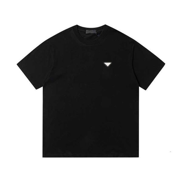 summer men's designer t-shirt pure cotton solid color short sleeve luxury inverted triangle shirt technology tees women prad clothing, White;black
summer men's designer t-shirt pure cotton solid color short sleeve luxury inverted triangle shirt technology tees women prad clothing, White;black