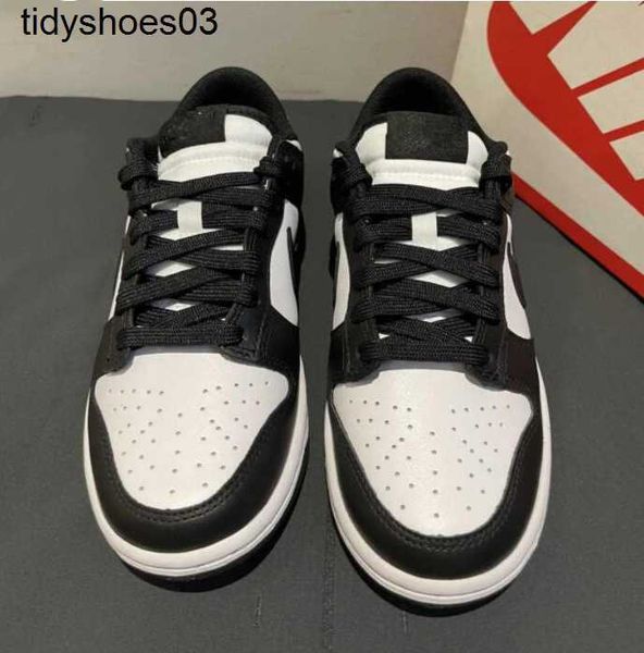 dunks low black and white panda men's shoes shadow grey classic low sports shoes chicago fruity triple pink women sneakers designer tra
dunks low black and white panda men's shoes shadow grey classic low sports shoes chicago fruity triple pink women sneakers designer tra
