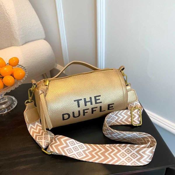 trendy simple texture designer bag totes womens fashion wide shoulder strap crossbody bag large capacity tote bag cylinder women bags purse
trendy simple texture designer bag totes womens fashion wide shoulder strap crossbody bag large capacity tote bag cylinder women bags purse