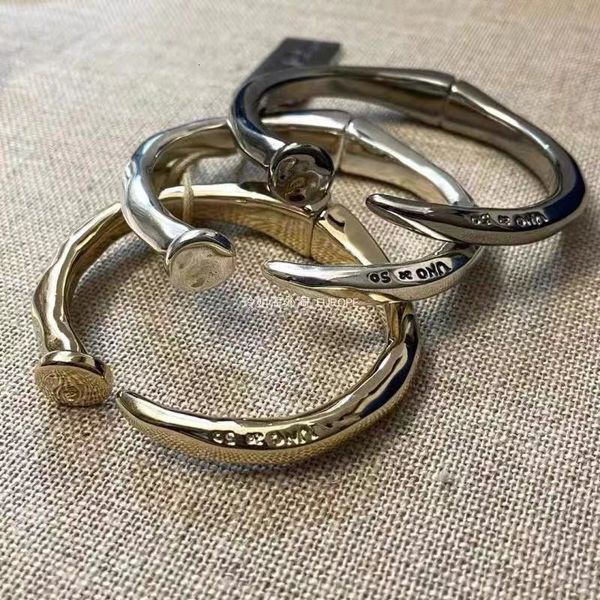 bangle european and american original fashion electroplating 925 silver 14k gold black bracelet opening adjustable jewelry gift 230824
bangle european and american original fashion electroplating 925 silver 14k gold black bracelet opening adjustable jewelry gift 230824