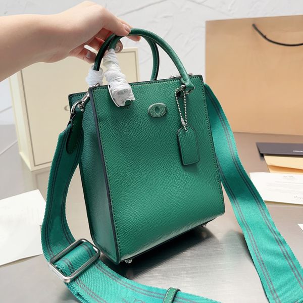 ccachs 23ss mini shopping bag latest tote music bag with long shoulder strap crossbody can be carried
ccachs 23ss mini shopping bag latest tote music bag with long shoulder strap crossbody can be carried