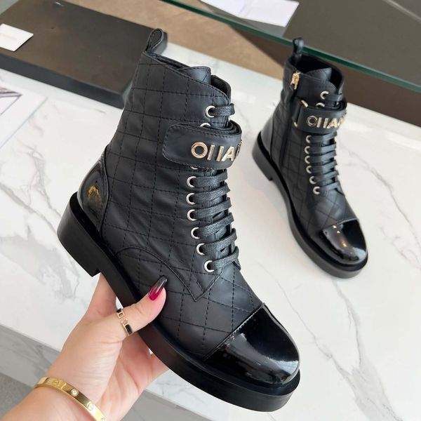 plaid leather ankle boots christmas boots platform slip on round flat platform half boots luxury designer high women's chunky heel ride, Black
plaid leather ankle boots christmas boots platform slip on round flat platform half boots luxury designer high women's chunky heel ride, Black