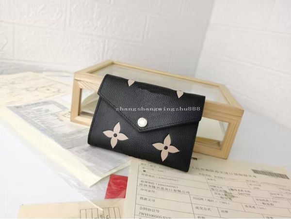 new fashion women's black soft leather trifold wallet exquisite wallet coin zero wallet card wallet letter purse luxurys designers bag, Red;black
new fashion women's black soft leather trifold wallet exquisite wallet coin zero wallet card wallet letter purse luxurys designers bag, Red;black