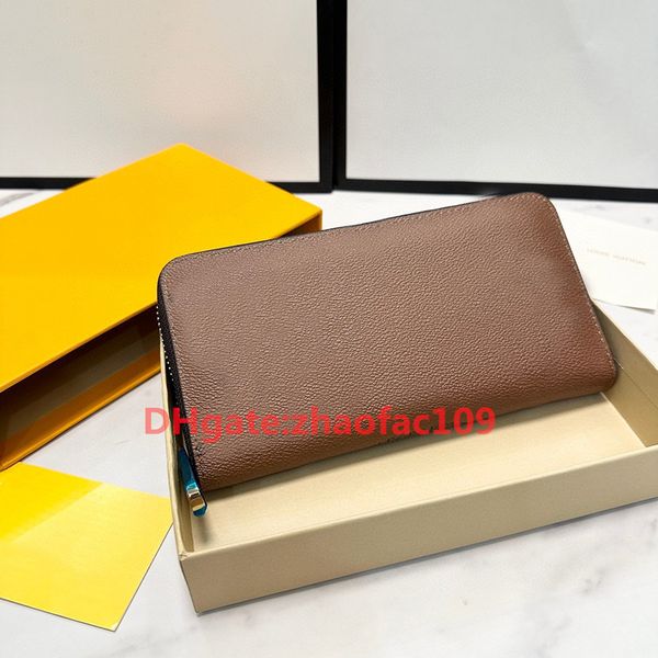 fashion women wallet pu leather wallet single zipper wallets lady ladies long classical purse with card 60017 orange box, Red;black
fashion women wallet pu leather wallet single zipper wallets lady ladies long classical purse with card 60017 orange box, Red;black