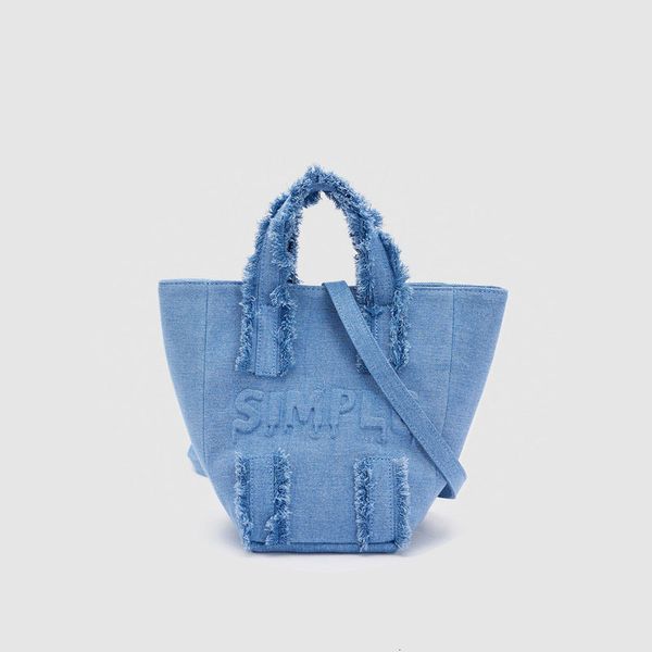 evening bags designer blue canvas bag 2023 summer casual letter denim cotton large capacity handheld shoulder 230824
evening bags designer blue canvas bag 2023 summer casual letter denim cotton large capacity handheld shoulder 230824