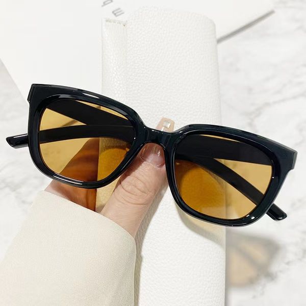 684new fashion sunglasses for women mens pc full frame lunette fashion 26526554875, White;black
684new fashion sunglasses for women mens pc full frame lunette fashion 26526554875, White;black