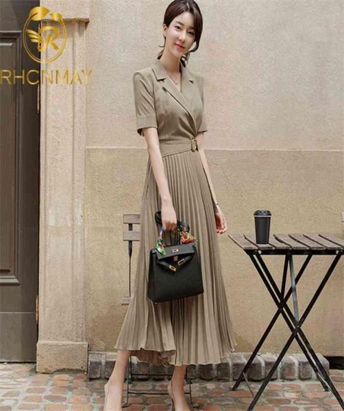 elegant brand women clothing summer runway designer short sleeve pleated dress fashion notched collar dress with belt 2105155077120, Black;gray
elegant brand women clothing summer runway designer short sleeve pleated dress fashion notched collar dress with belt 2105155077120, Black;gray