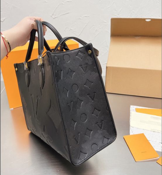 tote large capacity handbag fashion bag women's leather designer shoulder bag designer bag women's bag embossed black flower handb
tote large capacity handbag fashion bag women's leather designer shoulder bag designer bag women's bag embossed black flower handb
