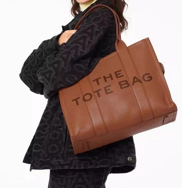 5a designer leather handbag tote bag marc large totebag handbag shoulder bags women canvas practical large capacity crossbody letter purse
5a designer leather handbag tote bag marc large totebag handbag shoulder bags women canvas practical large capacity crossbody letter purse