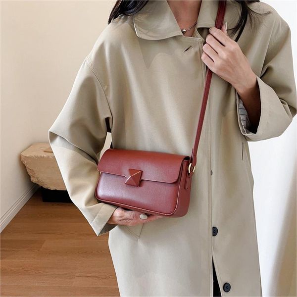 lightweight, luxurious, simple, and high-end small square bag, underarm bag, versatile and versatile women's shoulder bag
