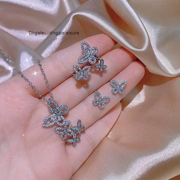 luxury diamond butterfly designer pendant necklaces for women sweet flower shining crystal choker chains necklace earrings earings earring e, Silver
luxury diamond butterfly designer pendant necklaces for women sweet flower shining crystal choker chains necklace earrings earings earring e, Silver