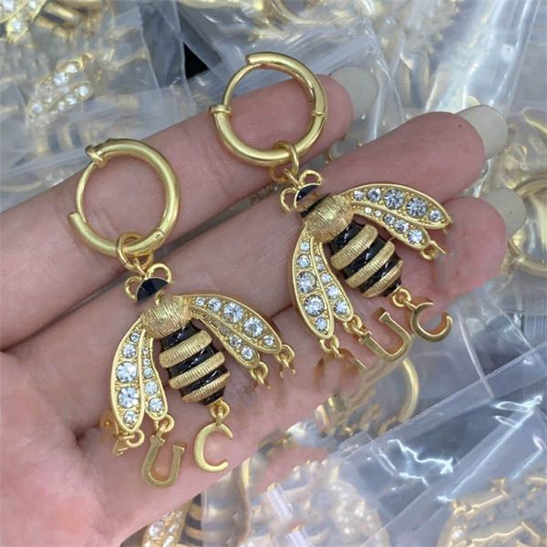 retro stud ggity designer charm gold earrings double letter g eardrop women party accessories earring with box 831, Golden;silver
retro stud ggity designer charm gold earrings double letter g eardrop women party accessories earring with box 831, Golden;silver