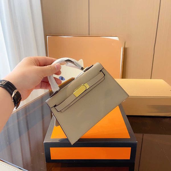 women's slanting cross luxury shopping bags famous handbags fashion classic shoulder bags high-end handbags
women's slanting cross luxury shopping bags famous handbags fashion classic shoulder bags high-end handbags
